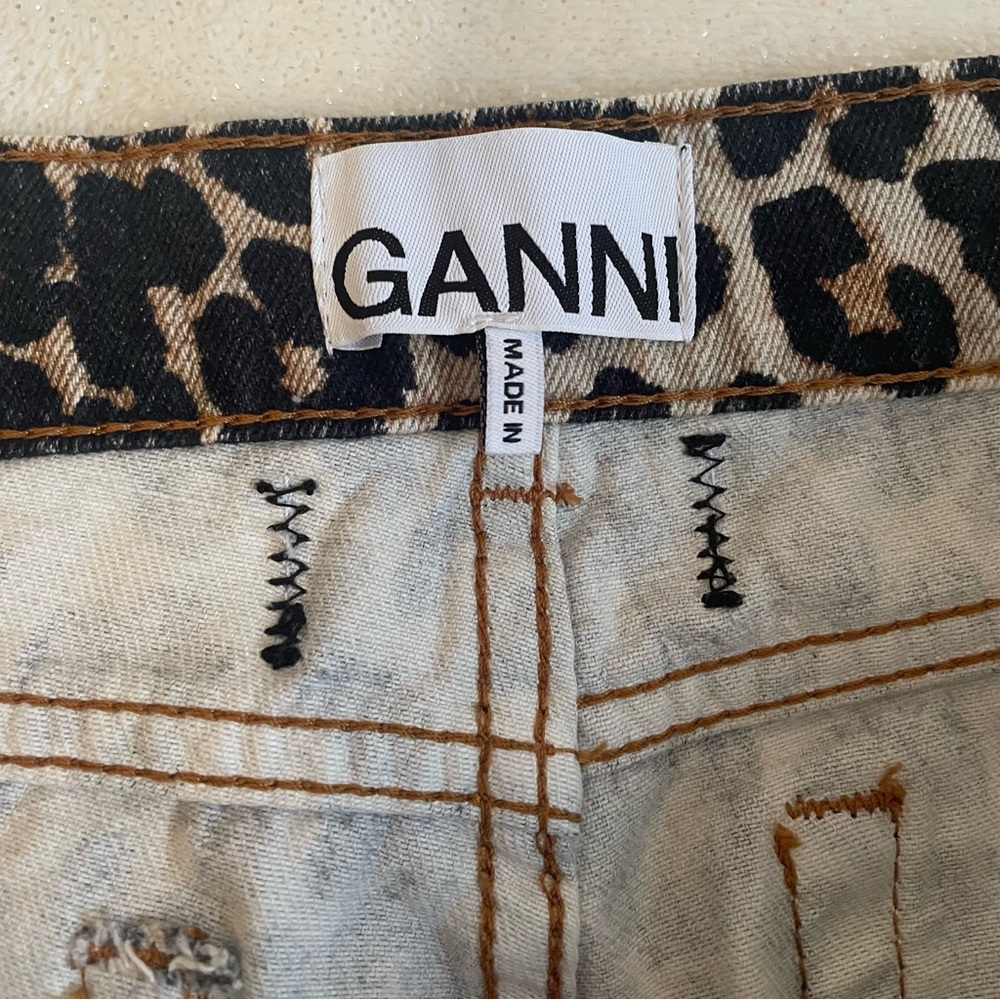 GANNI LEOPARD PRINT SPLIT HEM JEANS✨ - Picture 3 of 9